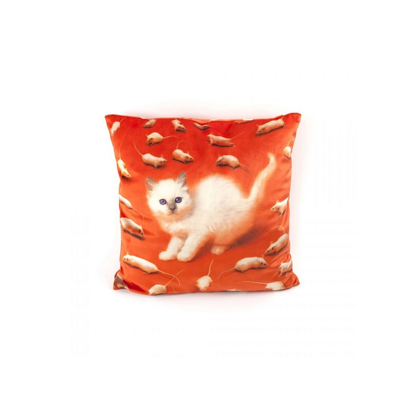 Seletti-Toiletpaper-cuscino-kitten-Magazine-Pillows-023201 Seletti-Toiletpaper-cuscino-kitten-Magazine-Pillows-023201