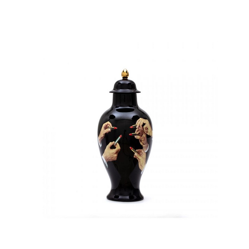 lipsticks-black-09793_1